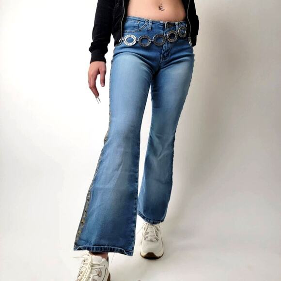 Vintage Y2K Angels Flare seamless low rise light wash Jeans - 28 - Picture 4 of 10